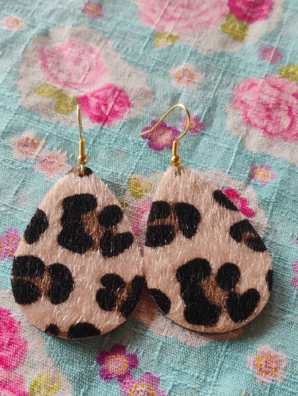 NWOT Leopard Print Teardrop Earrings